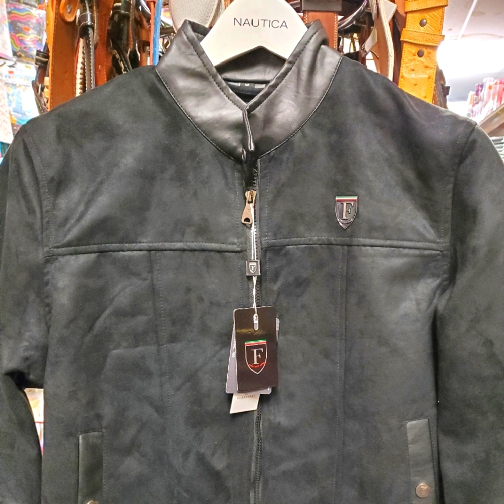 Leather F collection size Small